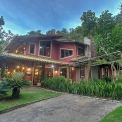 Casa Charmosa na Serra de Mulungu por Carpediem