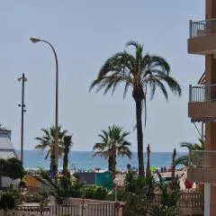 MIYAS 1, Primera línea de playa