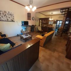 Adorable 2 floors two bedroom vacation maisonette