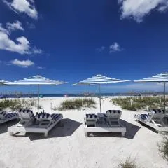 Bungalow Beach Resort