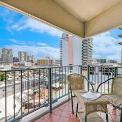 Incredible Harbourfront Home Away from Home