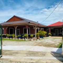 ALOR SENARI HOMESTAY PRIVATE POOL