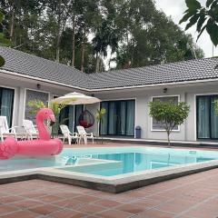 Pool Villa Nita