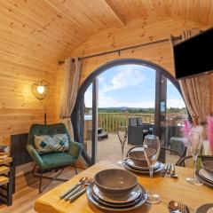 Blaenplwyf Luxury Countryside Shire Pods with Hot Tubs
