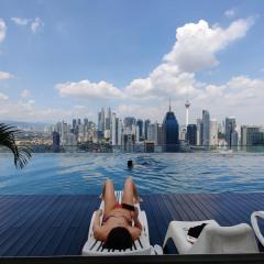 StarsBed KLCC Skyview Roof Pool Hostel