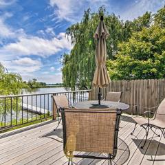 Charming Horicon Cottage and Dock on Rock River