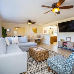 TWO LIVING QUARTERS, 6MIN WALK TO BEACH, FEW STEPS FROM RESTAURANTS