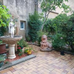 The Green Suite - With garden