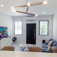 City Center - Spacious - Modern - Perfect Location