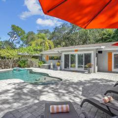 Sapphire Shores - Sarasota Bungalow w/ Heated Pool and Backyard Oasis