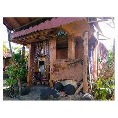 Bali Bungalow Medewisurf-homestay