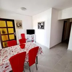 Apartmani MW, Crveni apartman