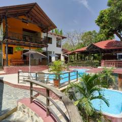 Villa Bayacanes con piscinas privadas