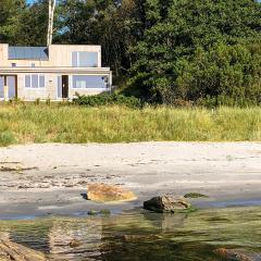 Amazing Home In Farsund With Wifi And 5 Bedrooms