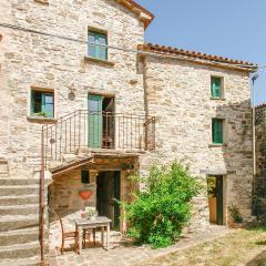 Nice Apartment In Villagrande Di Monteco With Kitchen