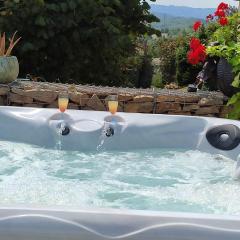 Campagne et Jacuzzi ... c'est cosy le Bumble Bee !