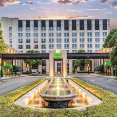 Holiday Inn Shanghai Hongqiao by IHG - near by Hongqiao Airport & NECC