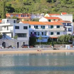 Apartments by the sea Igrane, Makarska - 6653