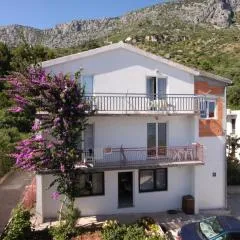 Apartments by the sea Podaca, Makarska - 6745