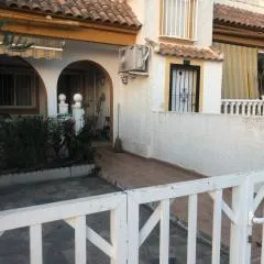 Gran alacant : two bedrooms with private garden