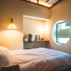 Jongno Haru - Modern Private Hanok stay for only one group