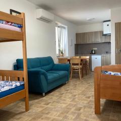 Apartmány s klimatizací - Penzion U Kudláčků Pouzdřany