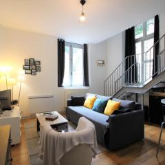 La Bourboule: Appartement T2 Duplex 3* Hyper Centre avec Parking - FR-1-608-233