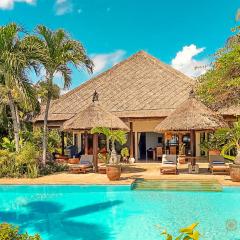 Villa Bidadari - Bali Sea Villas Beachfront and private pool