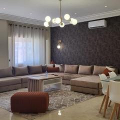 Charming new large luxurious apartment.