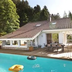 LE CHALET BLANC - JACUZZI / PISCINE / SAUNA