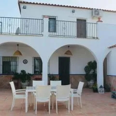 Casa Con Piscina Y Pista De Tenis