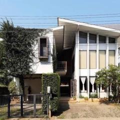 MONET HOME 5BR with Air Purifiers House Near Airport and Nimman
