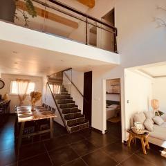 Maison de village écusson - logement entier - 160m2 - 4chambres - Centre ville - Terrasse - Climatisé