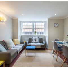 Wells City Centre, Quiet Mews House, sleeps 6