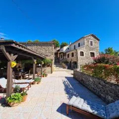 Mes Maisons Gardoises, Two Gites sleeping 13 with Two Private pools, Kids Room, Laundry, Disco, free WiFi, Linen and Dog's are Welcome