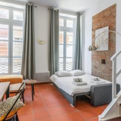 Very nice duplex located on the main square - Toulouse - Welkeys