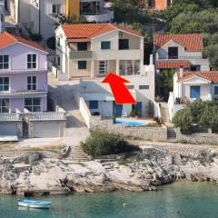 Apartments by the sea Bilo, Primosten - 8364