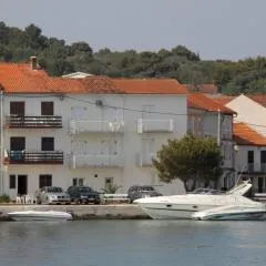 Apartments by the sea Kukljica, Ugljan - 8229