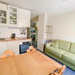 Appartement lumineux avec balcon Skis aux pieds - FR-1-502-412