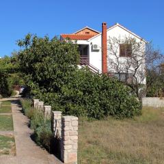 Apartments with parking space Kraj, Pasman - 8372