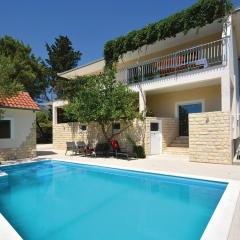 Holiday house with a swimming pool Kastel Novi, Kastela - 11122