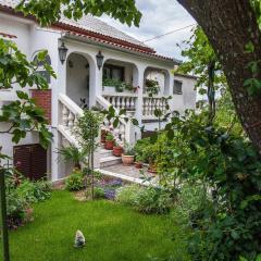 Apartments with parking space Crikvenica - 11307