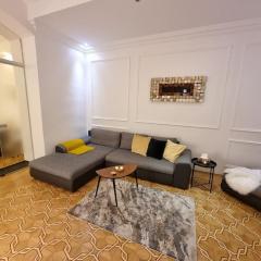 Sissi Royal Suite - Inner City 4 bedroom apartment
