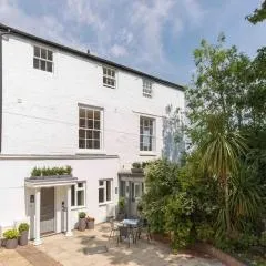 The Old Morgan Period 3 Bed Duplex