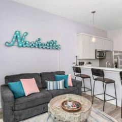 1st Floor Condo No Steps - 2 miles to Downtown