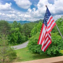 Smoky Mountain Splendor two third acre 2 king master suites