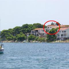 Apartments by the sea Rogoznica - 11425