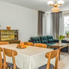 Cozy Apartment In Darlowo With Wifi