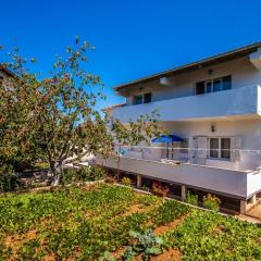 Apartments with a parking space Zadar - 13910