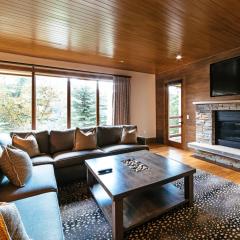 Luxury Two Bedroom Corner Suite with Mountain Views apartment hotel